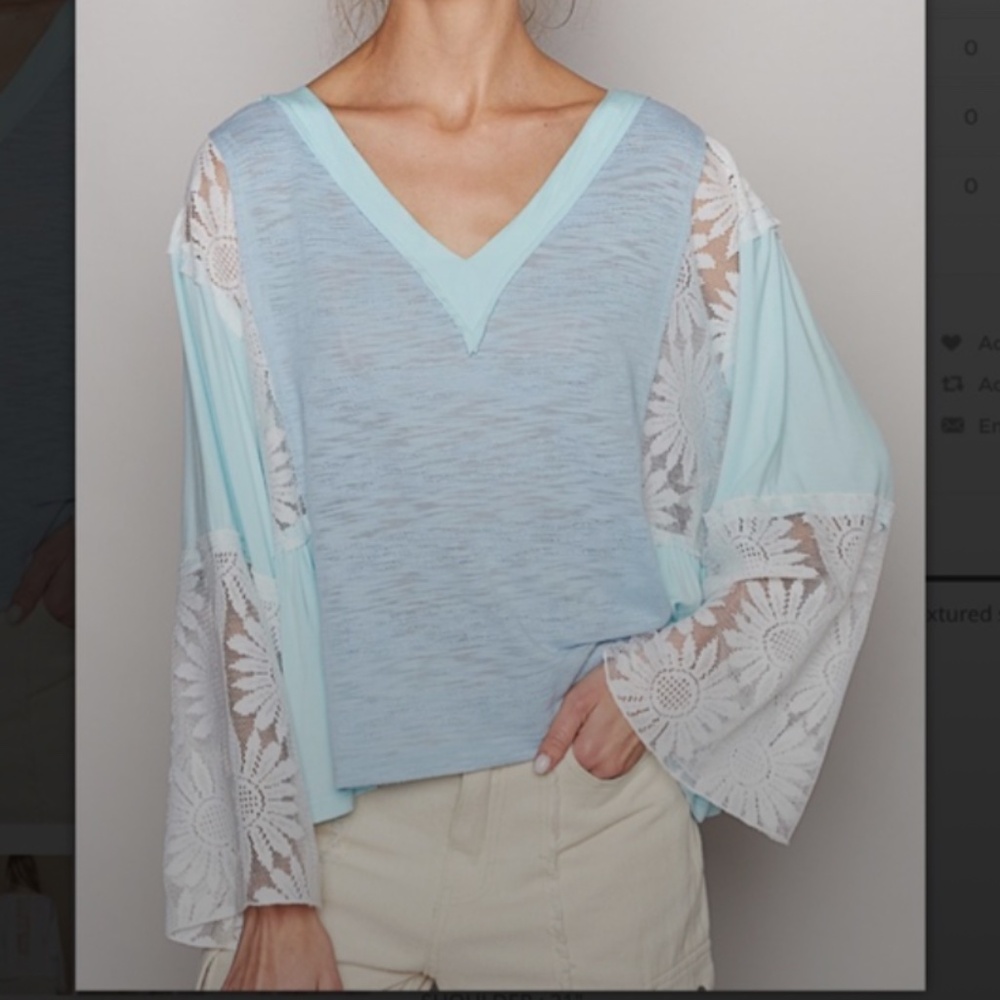 POL dark Blue and White Lace Sleeve Top